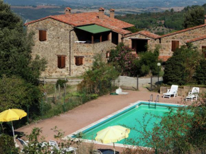 Cozy Farmhouse in Paciano with Swimming Pool